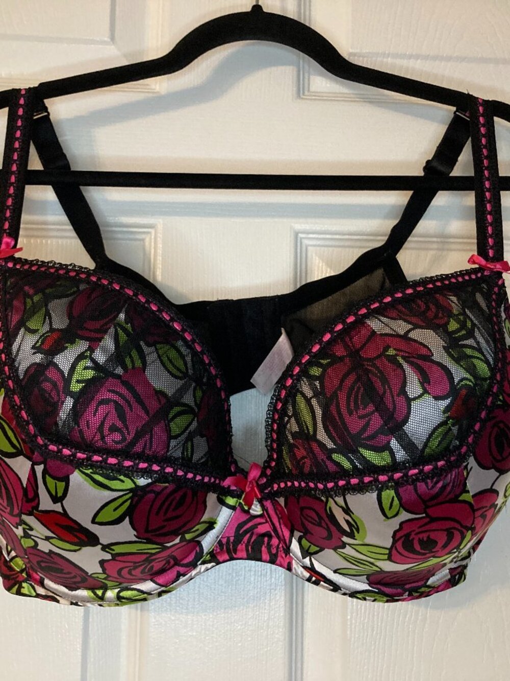 Cacique Intimates Black/White/Pink Floral Lace Underwire Bra - Size 44DDD